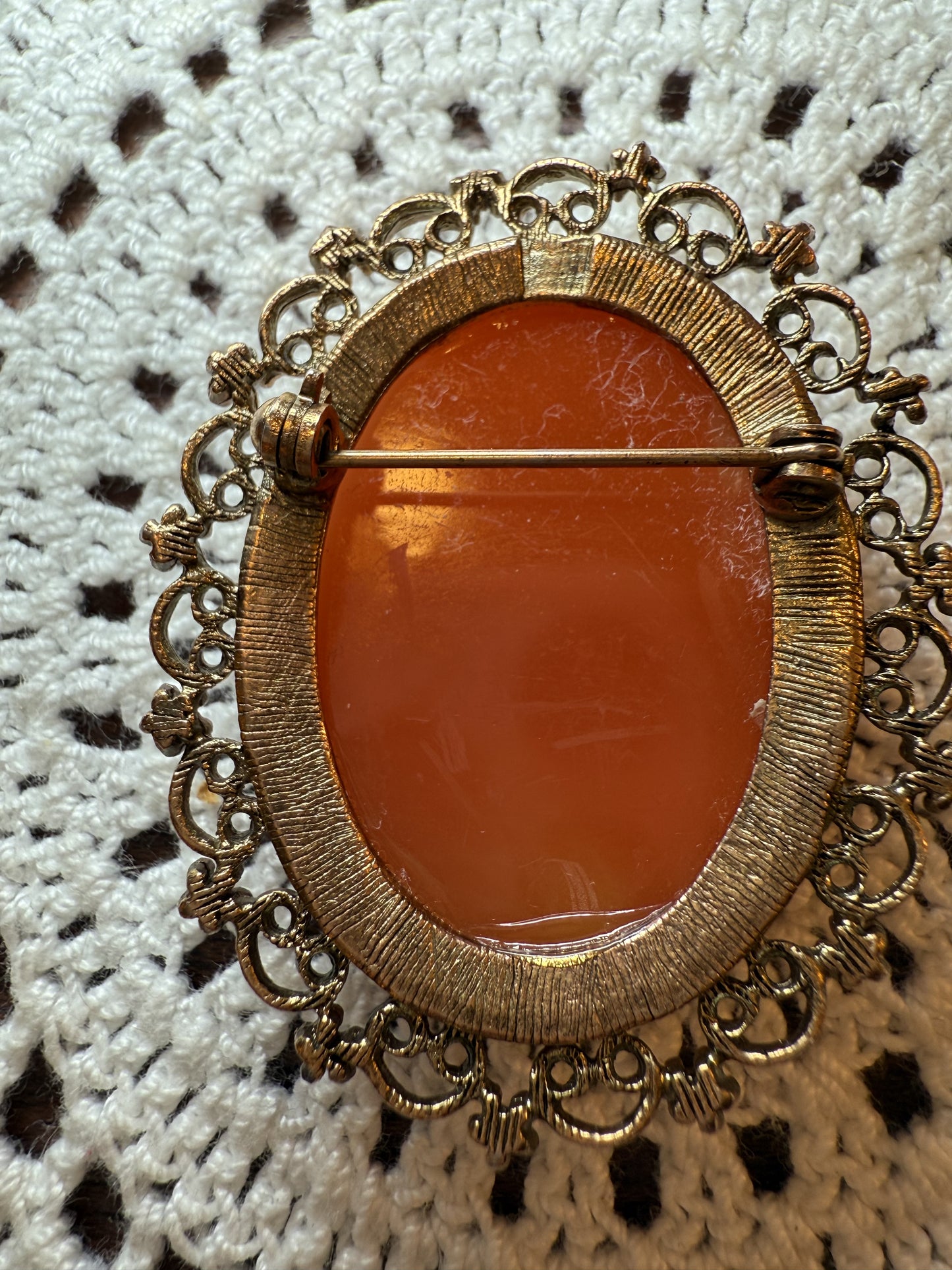 Vintage Large Midcentury Cameo Brooch