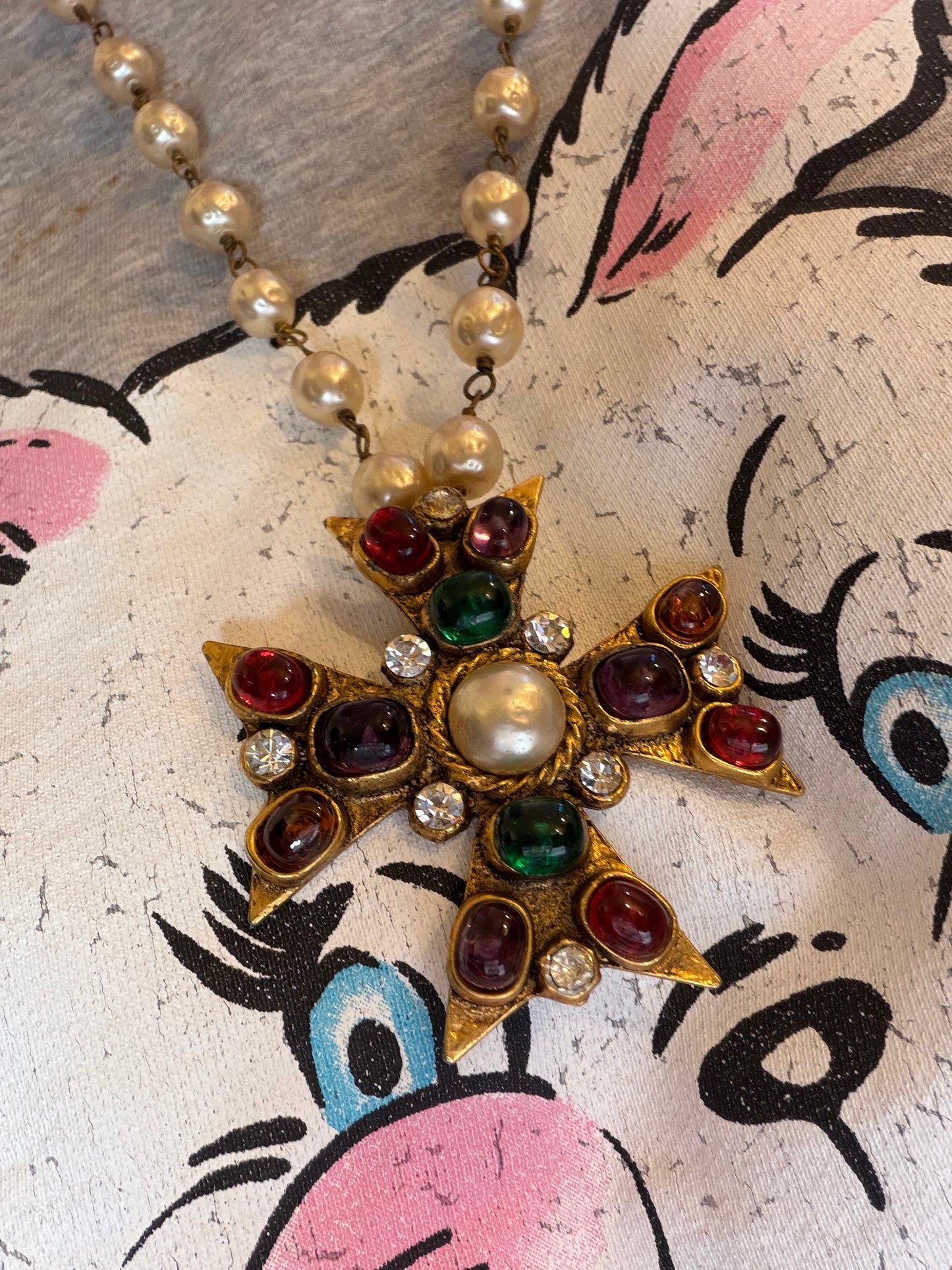 Vintage Chanel 1985 Gripoix Pearl Maltese Cross Statement Necklace