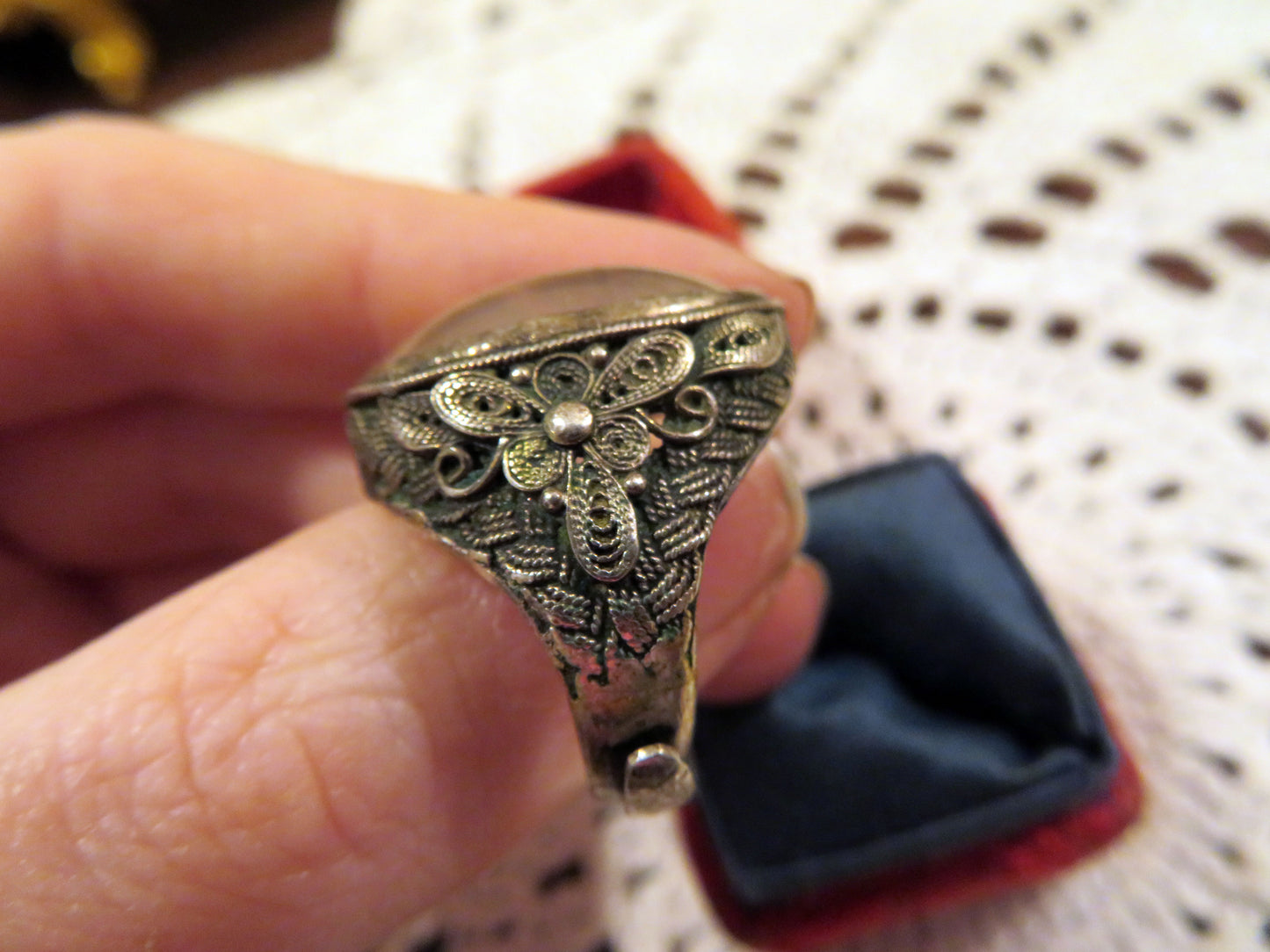 Antique Arts and Crafts Quartz Silver Filigree Ring