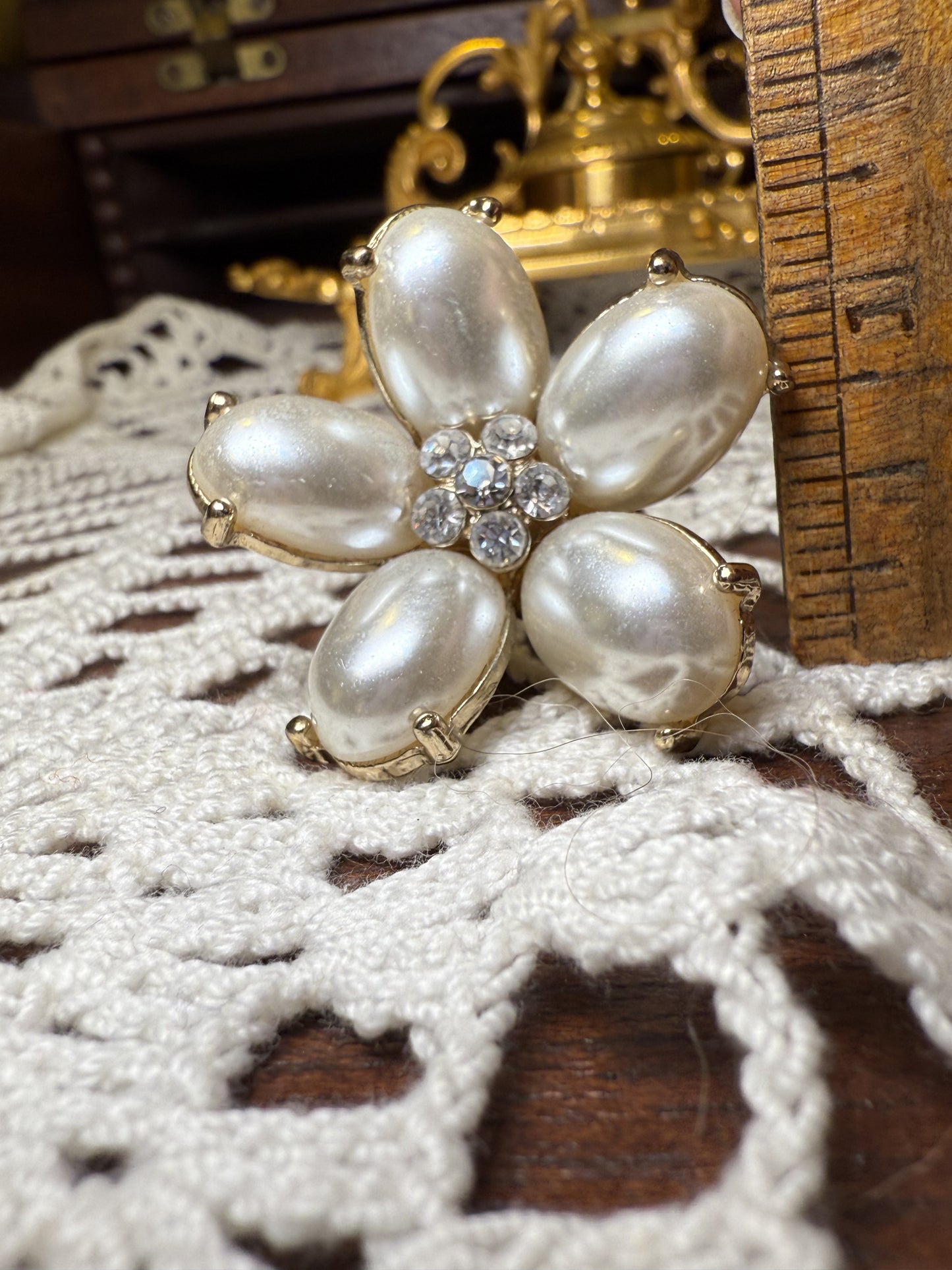 Vintage Pearl Flower Ring