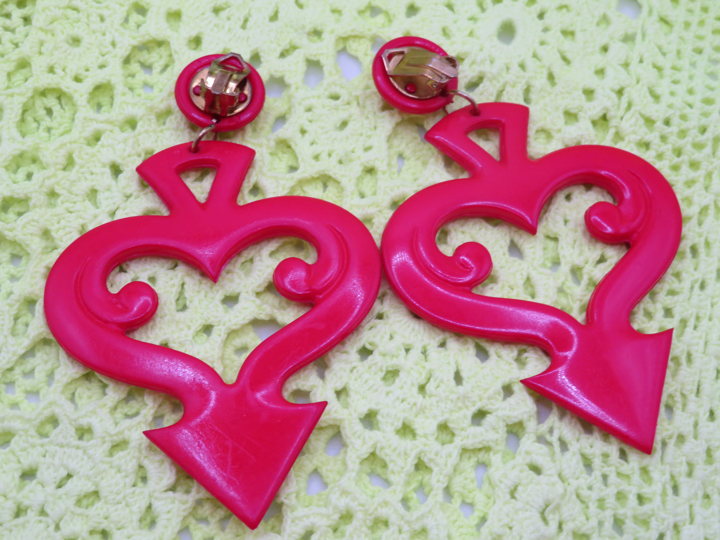 Vintage Huge Devil's Tail Heart Clip On Earrings