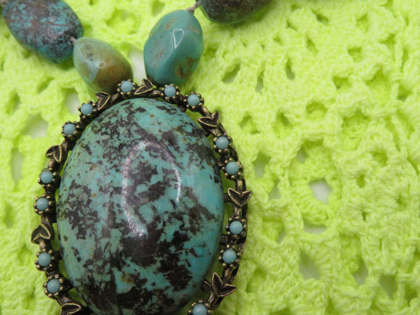 Vintage Chunky Turquoise Nugget Pendant Necklace