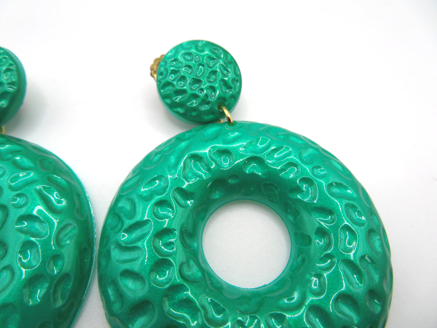 Vintage Metallic Kelly Green Hoop Clip On Earrings