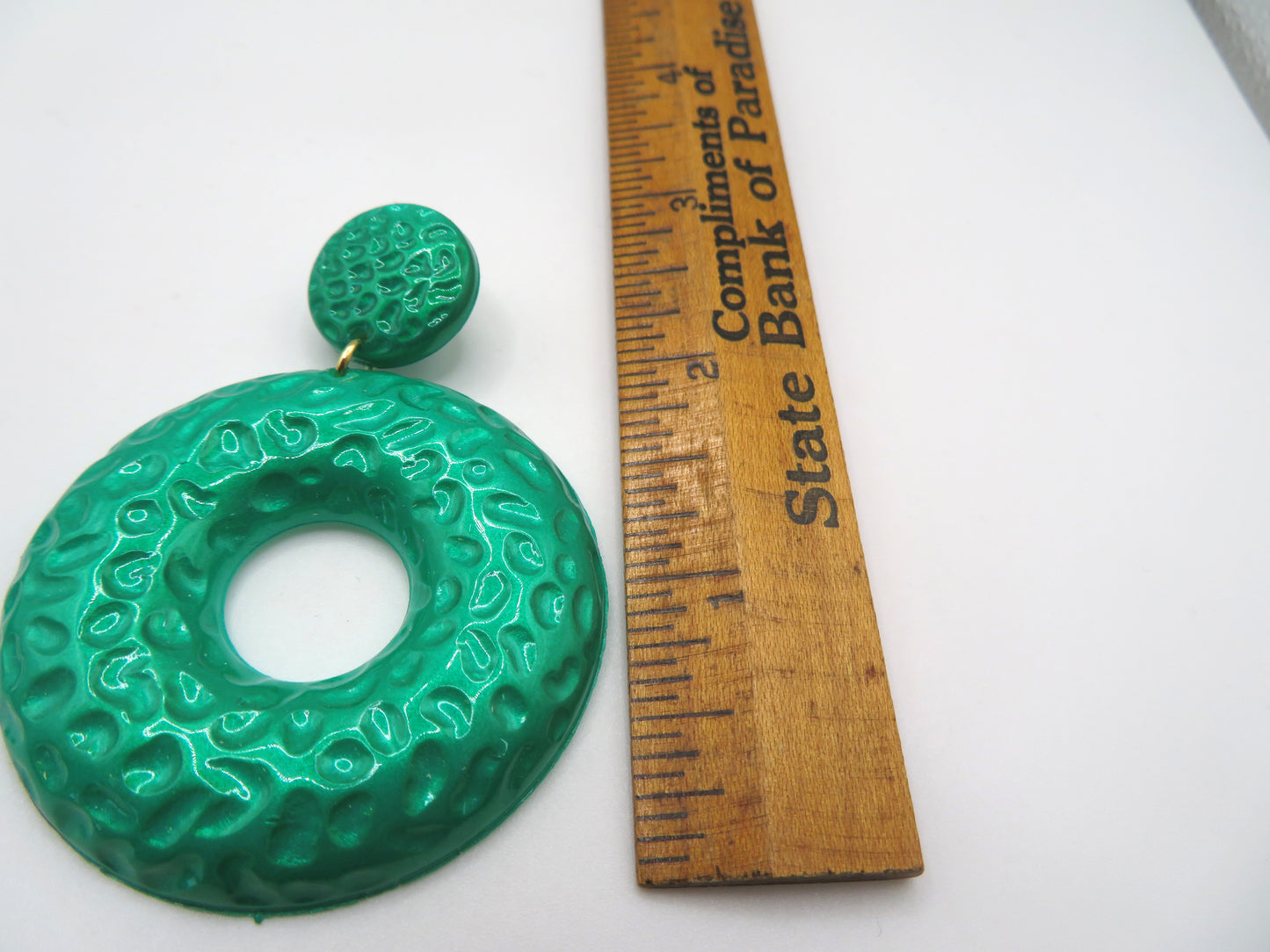 Vintage Metallic Kelly Green Hoop Clip On Earrings