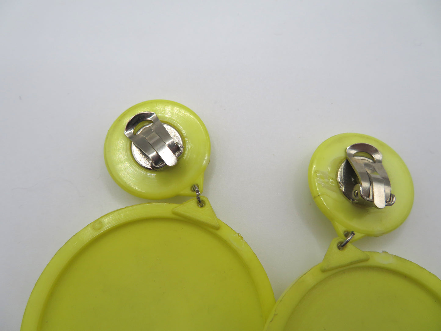 Vintage Huge Butter Yellow Quilted Circles Clip On Earrings