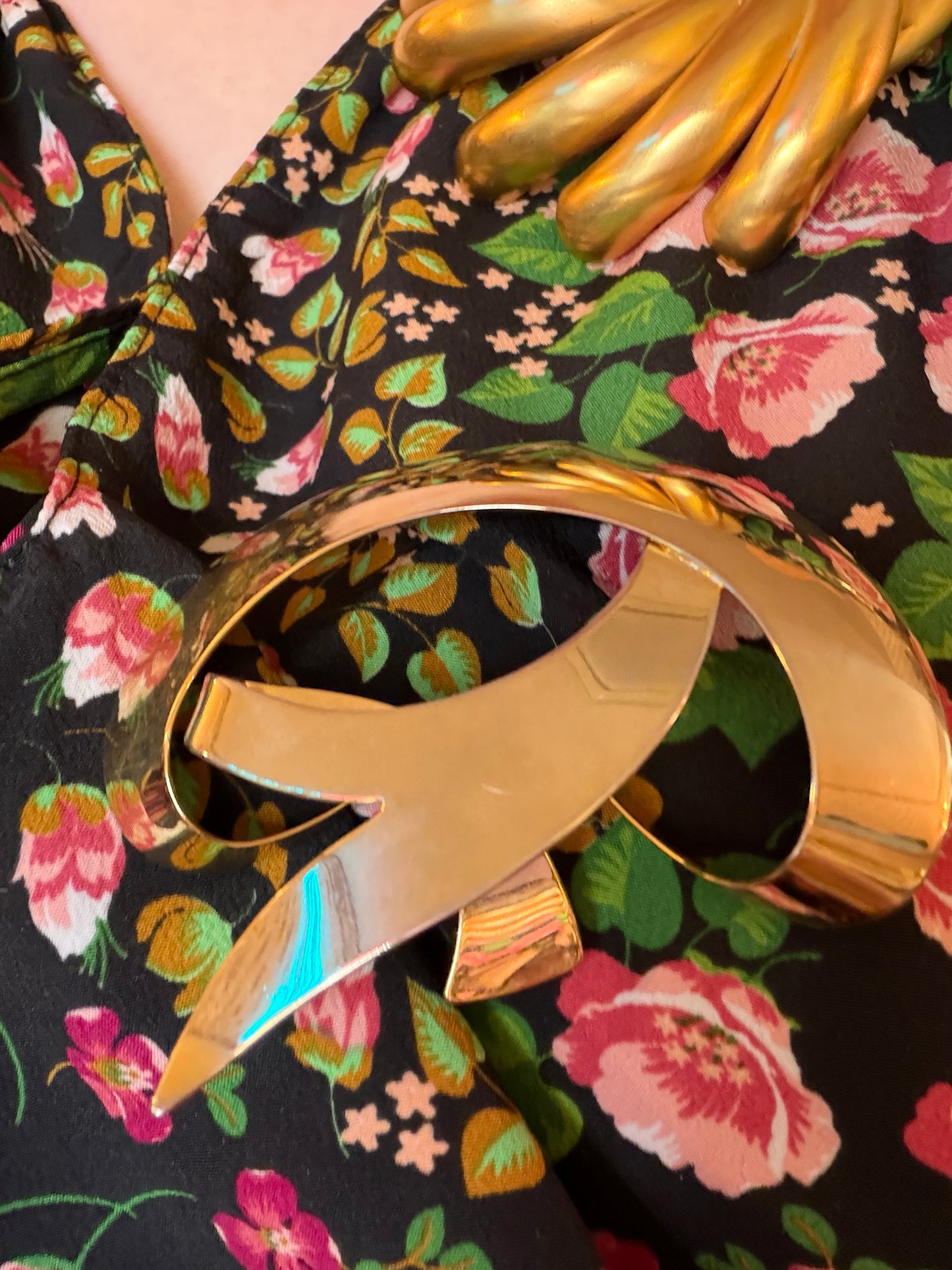 Vintage Unique & Rare Modernist Gold Ribbon Brooch, 1950s–60s