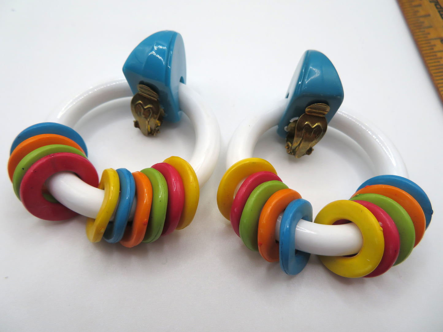 Vintage Rare ASMR Early Plastic Rattle Hoop Clip On Earrings