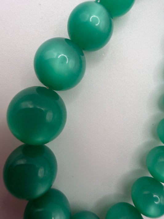 Vintage Midcentury Moonglow Vivid Green Jade Necklace