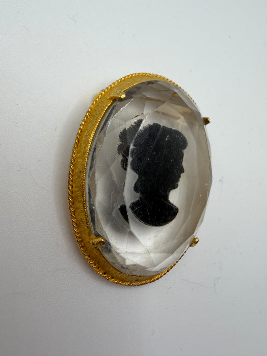 Vintage Carved Reverse Intaglio Clear Cameo Brooch