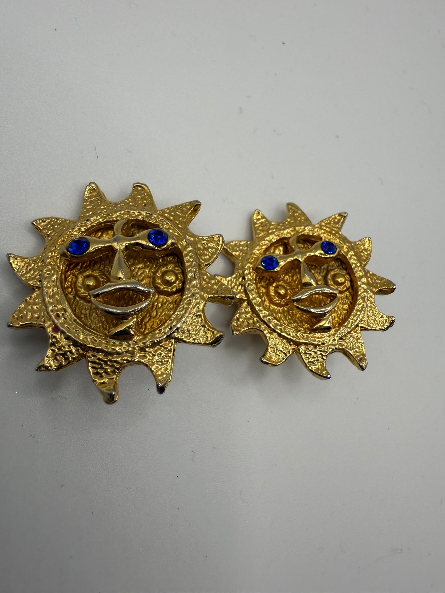 Vintage Chunky Smiling Sun Clip On Earrings