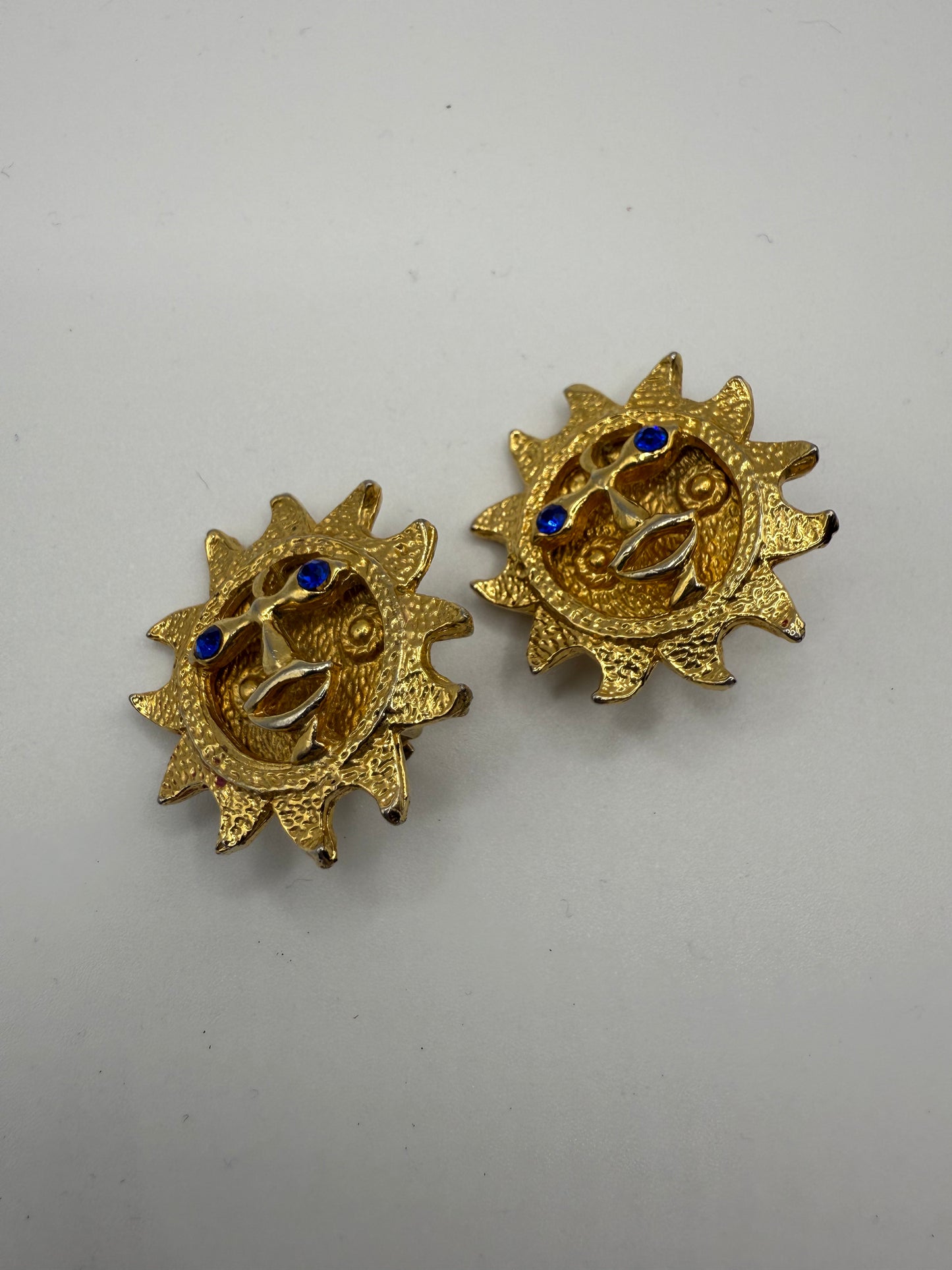 Vintage Chunky Smiling Sun Clip On Earrings