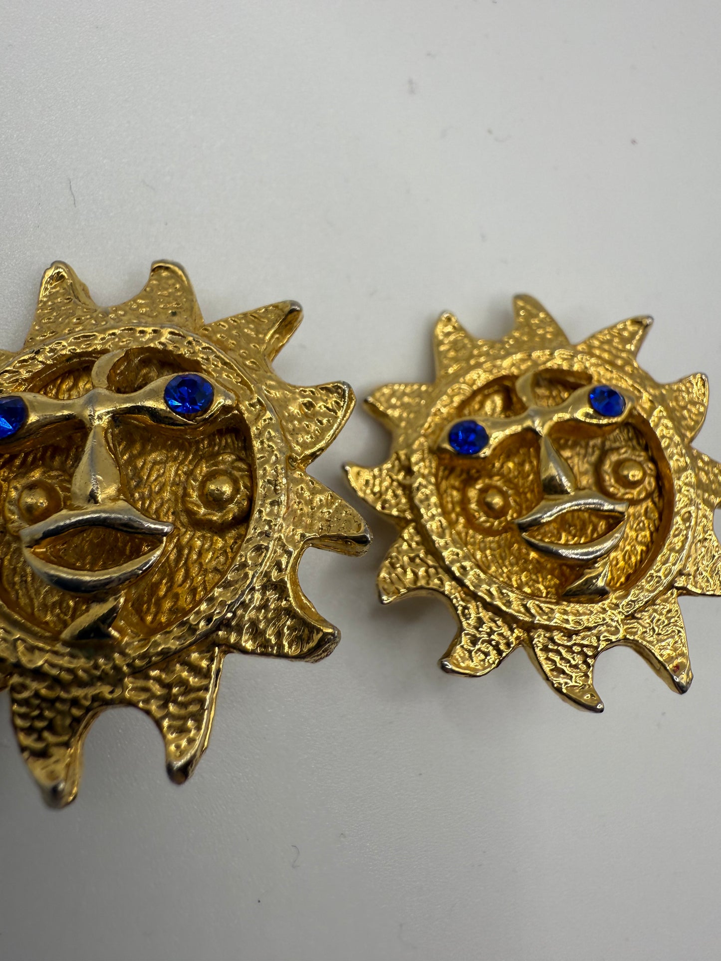 Vintage Chunky Smiling Sun Clip On Earrings