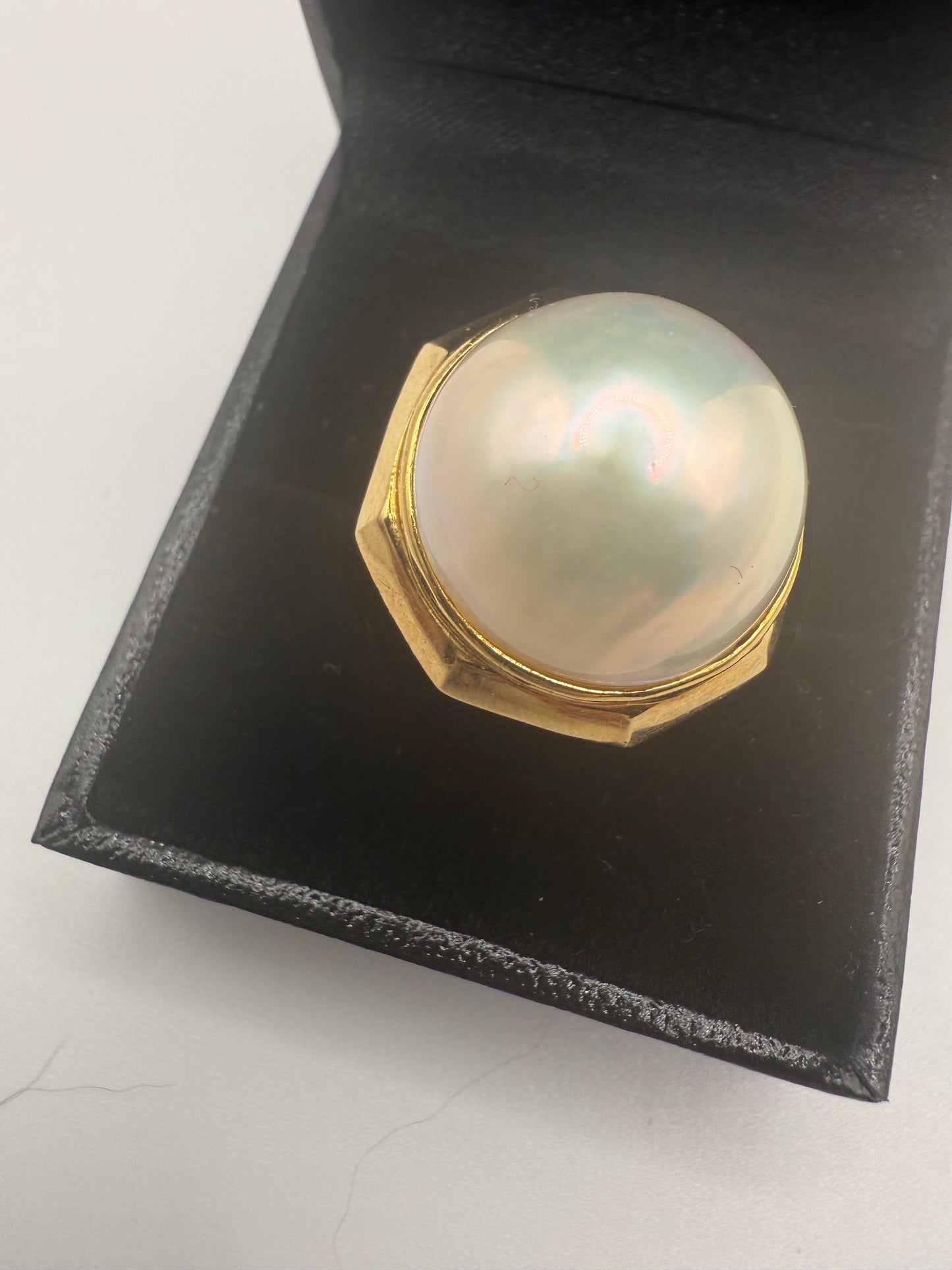 Vintage 14K Gold Extra Chunky Mabe Pearl Ring