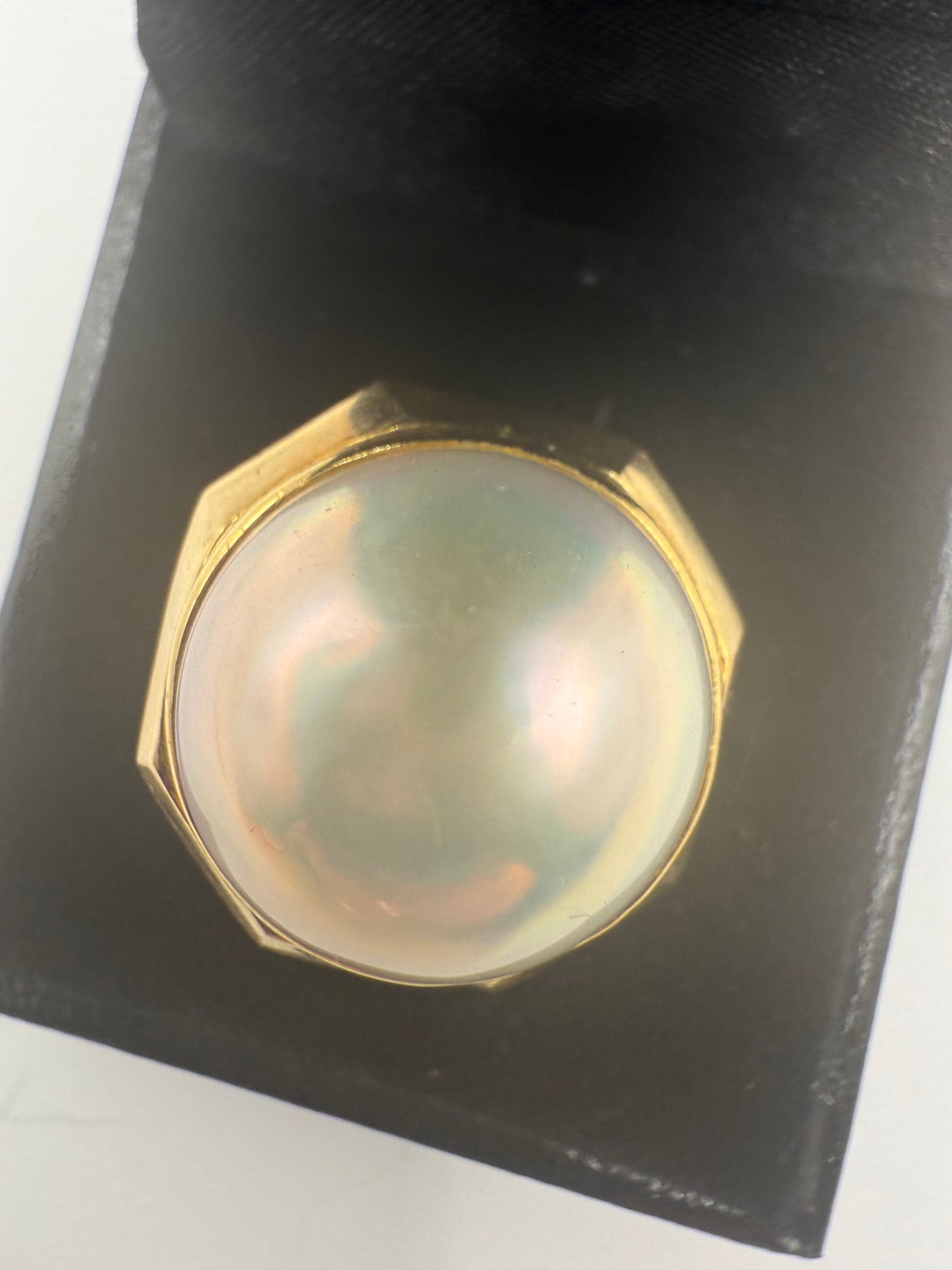 Vintage 14K Gold Extra Chunky Mabe Pearl Ring