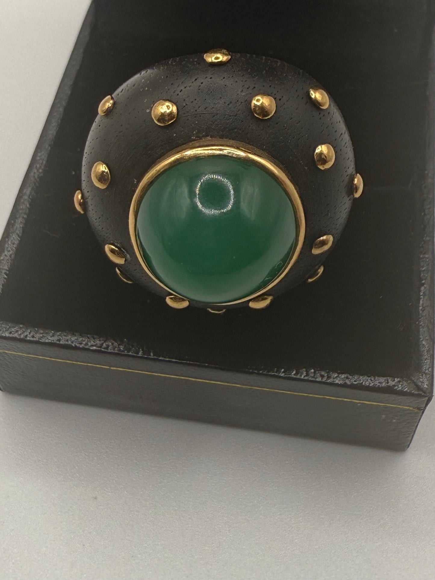 Vintage 18K Gold Huge Chalcedony Wood Cocktail Ring