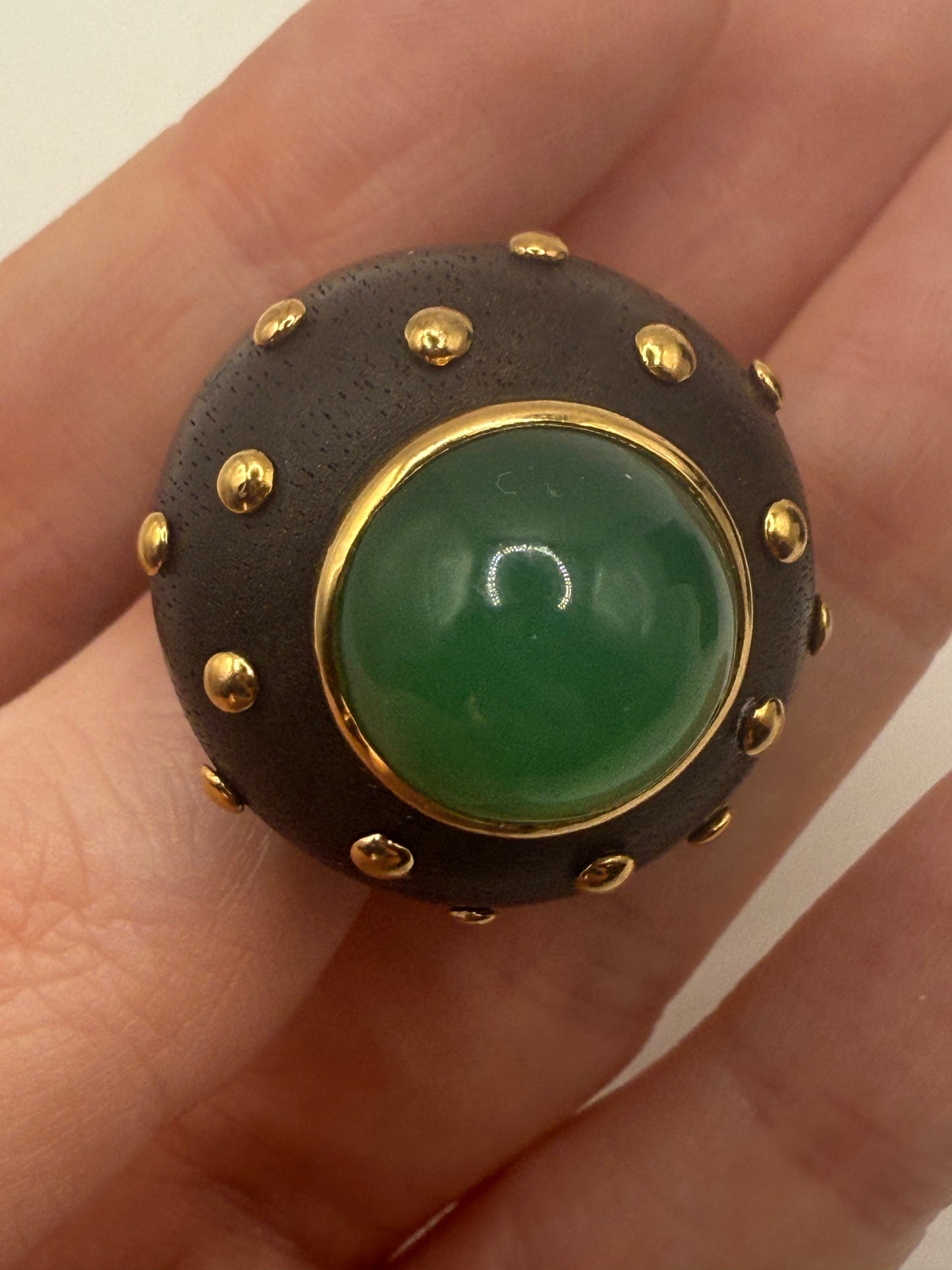 Vintage 18K Gold Huge Chalcedony Wood Cocktail Ring