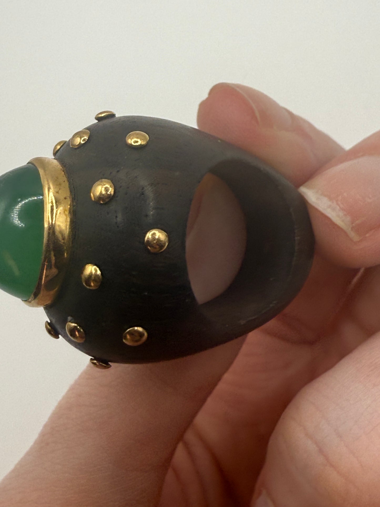 Vintage 18K Gold Huge Chalcedony Wood Cocktail Ring