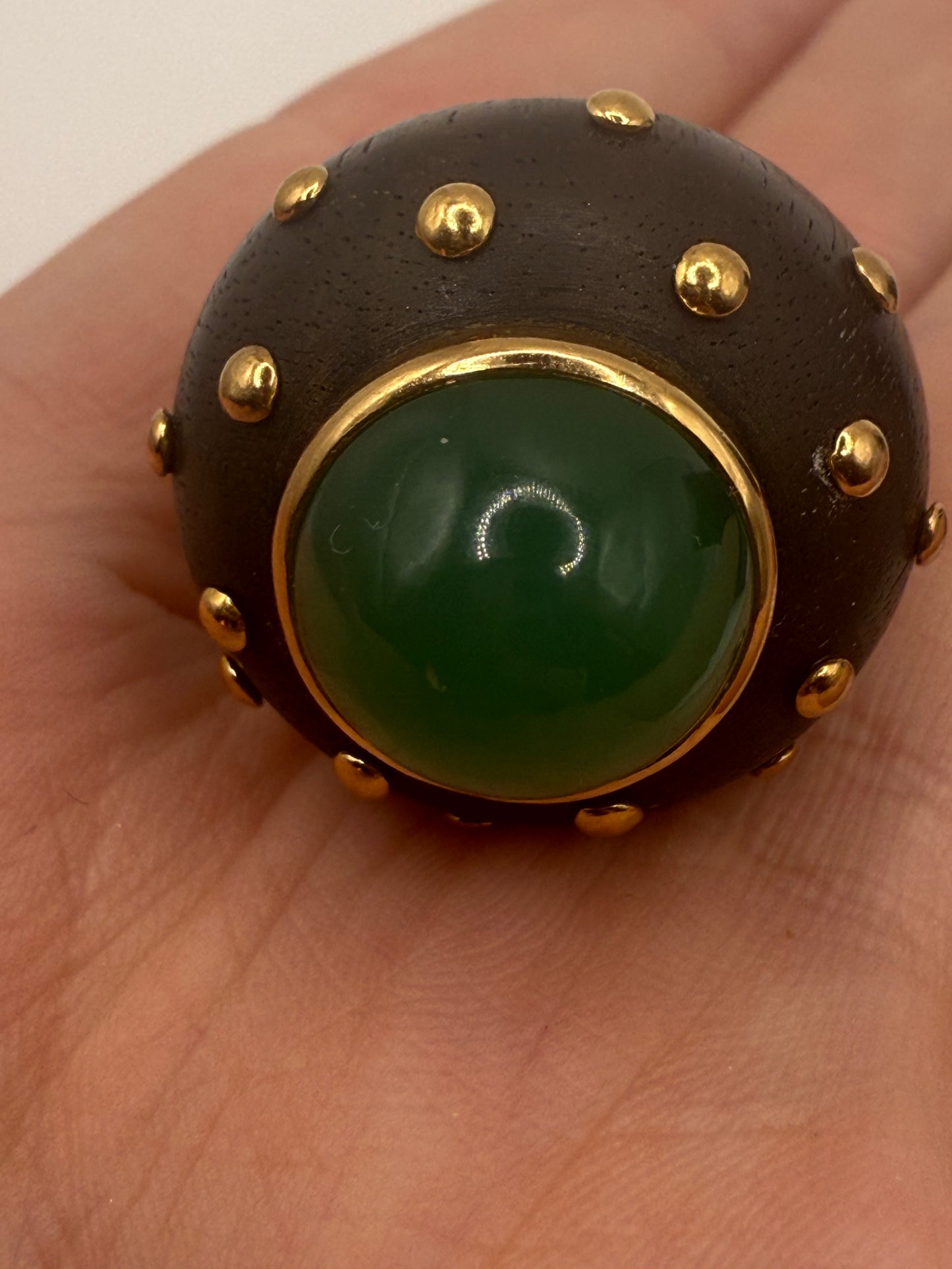 Vintage 18K Gold Huge Chalcedony Wood Cocktail Ring