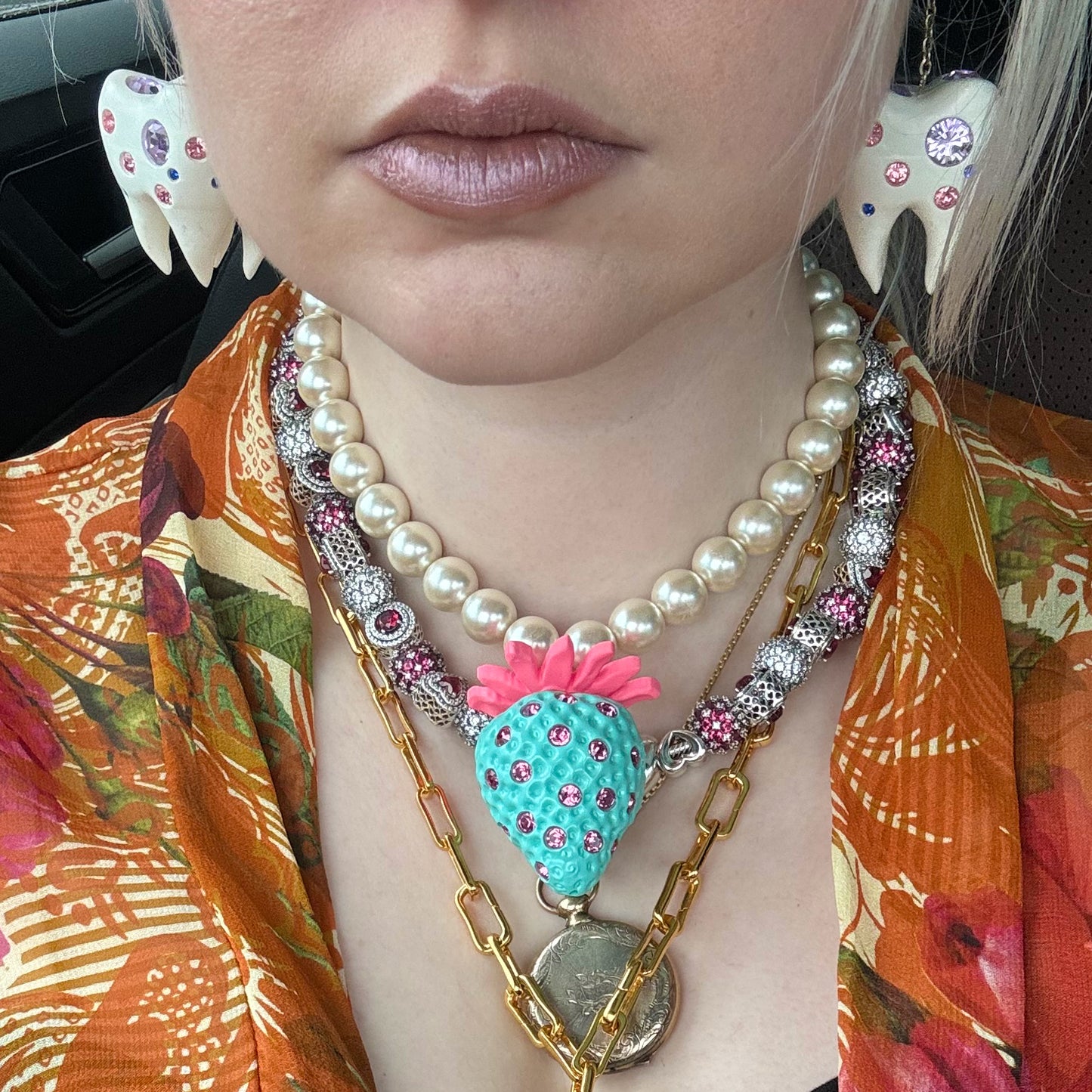 Cloud Strawberry Pearl Necklace