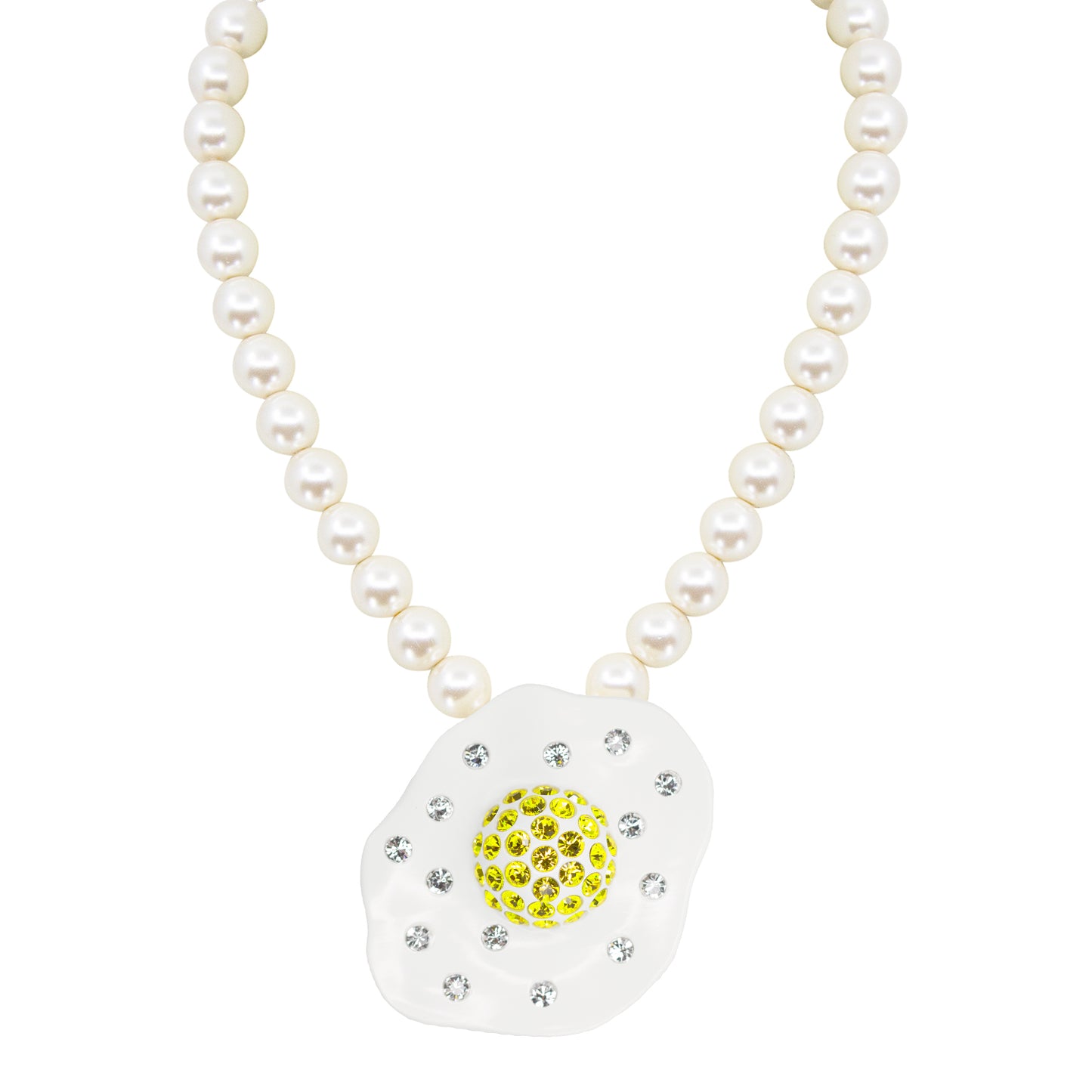 Eggy Delight Pearl Necklace