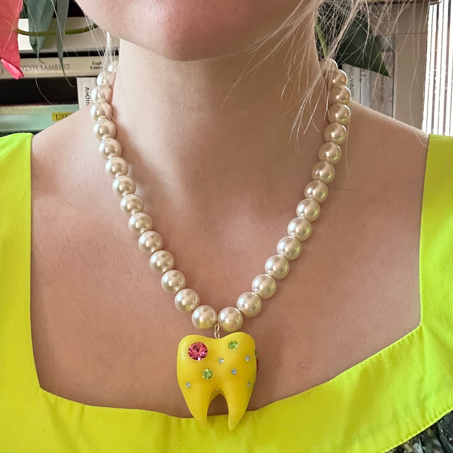 Sour Tooth Pearl Necklace