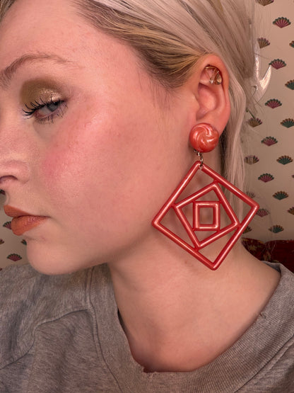 Vintage Deadstock French Pearly Pink Geometric Clip On Earrings