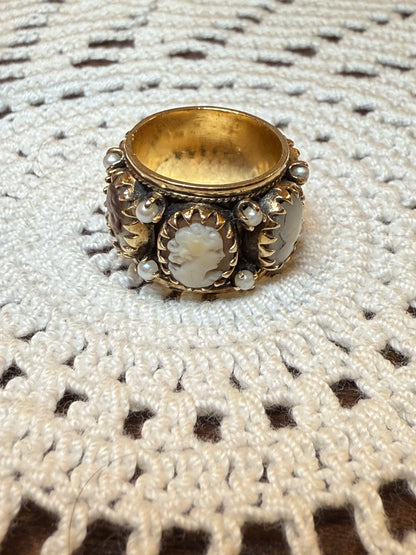 Vintage 14K Solid Gold Cameo Eternity Ring