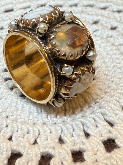 Vintage 14K Solid Gold Cameo Eternity Ring