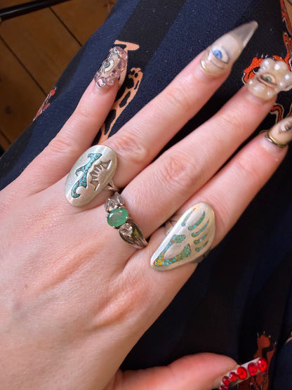 Vintage Sterling Silver Turquoise Navajo Diné Inlay Bear Claw Ring