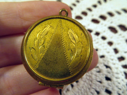 Antique Gold Flower Locket
