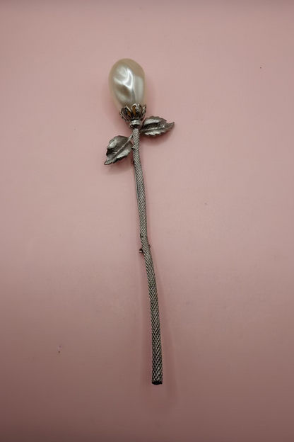Vintage Lisa Mid-Century Giant Pearl Flower Brooch