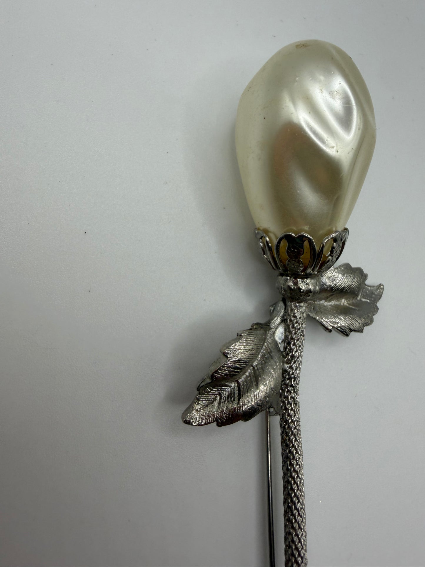 Vintage Lisa Mid-Century Giant Pearl Flower Brooch
