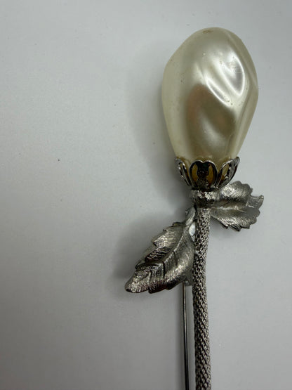Vintage Lisa Mid-Century Giant Pearl Flower Brooch