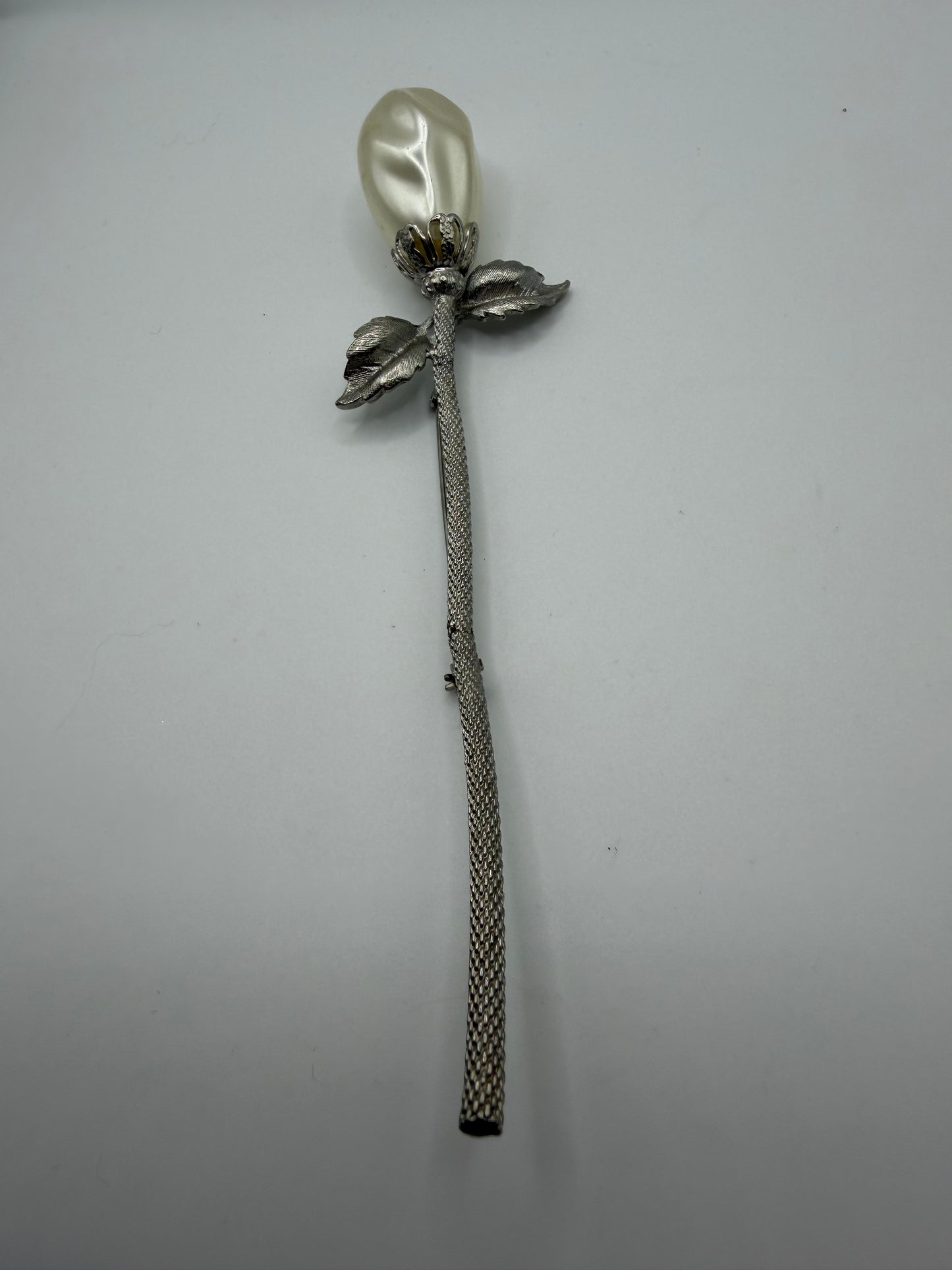 Vintage Lisa Mid-Century Giant Pearl Flower Brooch