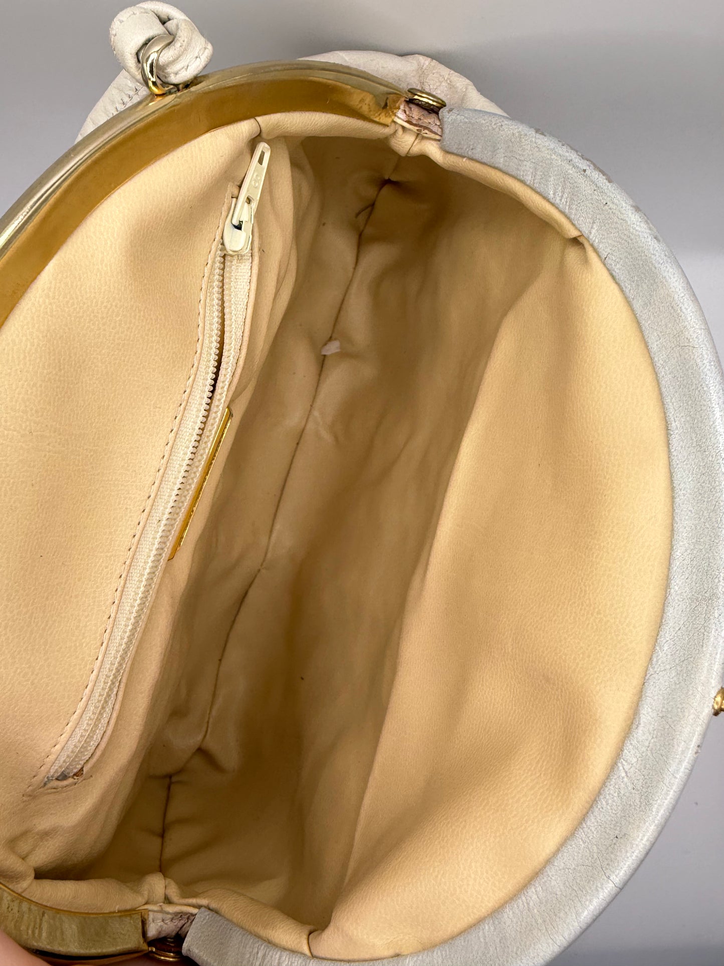 Vintage Cream Snakeskin Clamshell Shoulder Bag