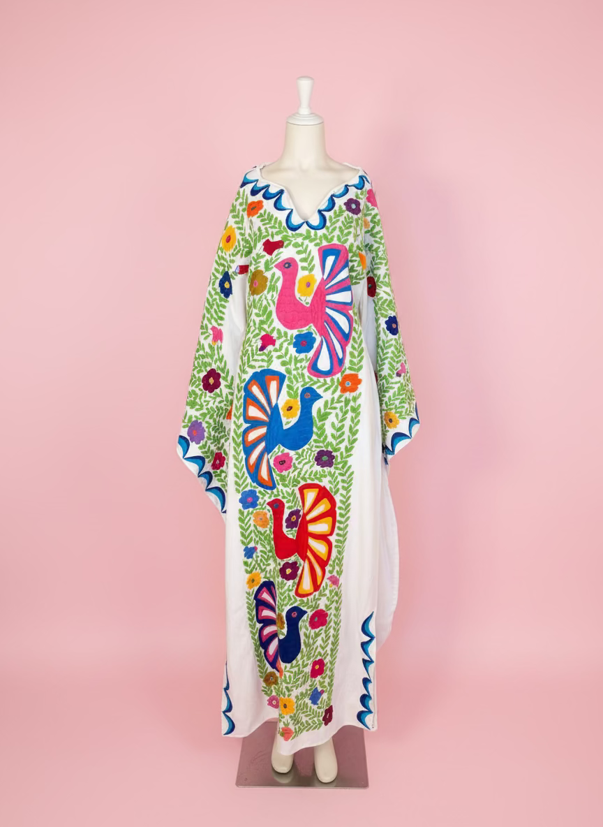 Iris Apfel's Vintage Nativa Mexican Embroidered Gown