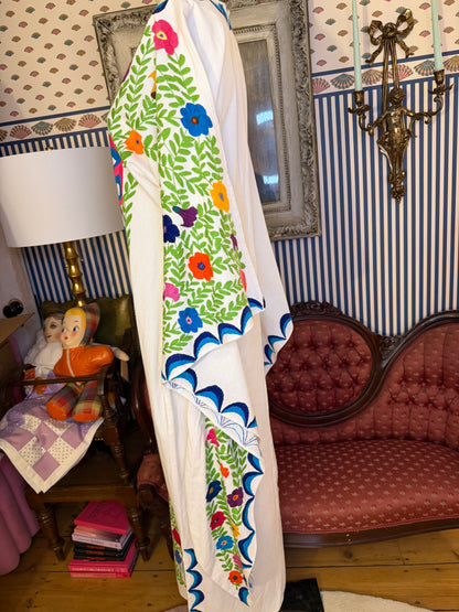 Iris Apfel's Vintage Nativa Mexican Embroidered Gown