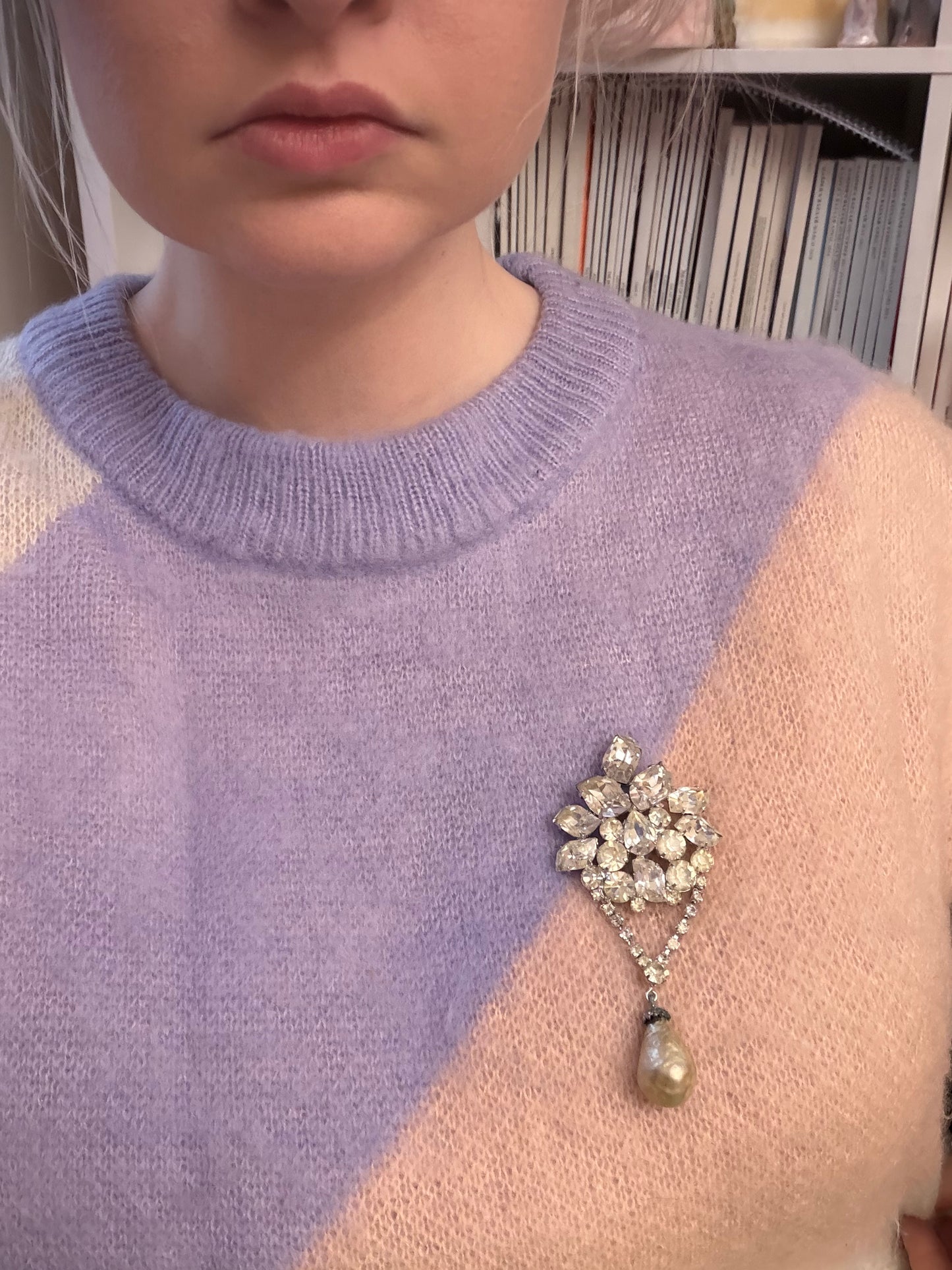 Iris Apfel's Vintage Weiss Rhinestone Pearl Brooch