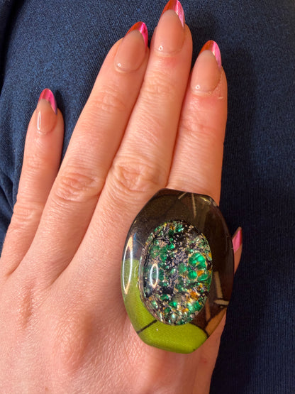Vintage Chunky Green Cabochon Sparkle Statement Ring