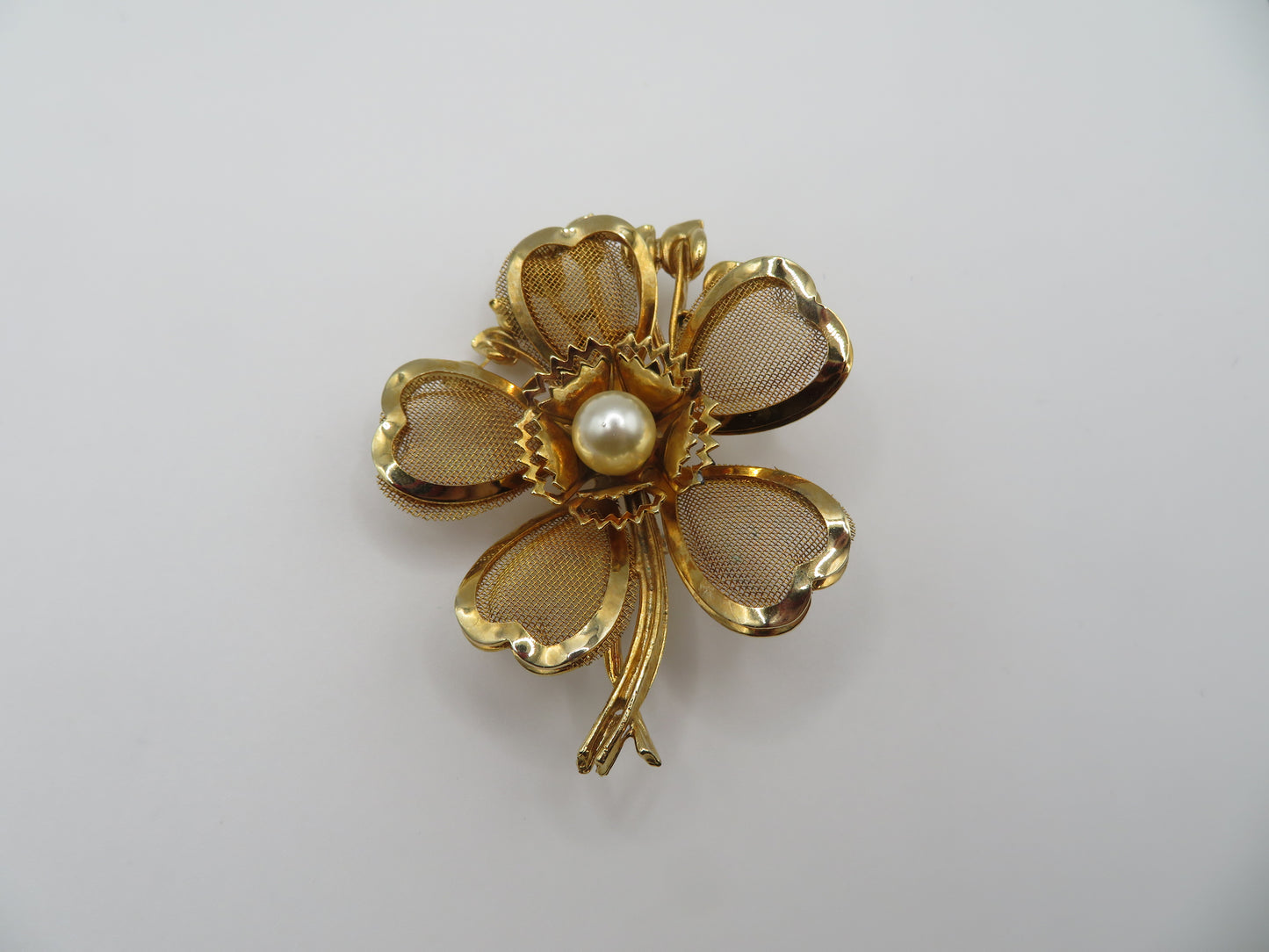 Vintage Midcentury Gold Pearl Flower Brooch
