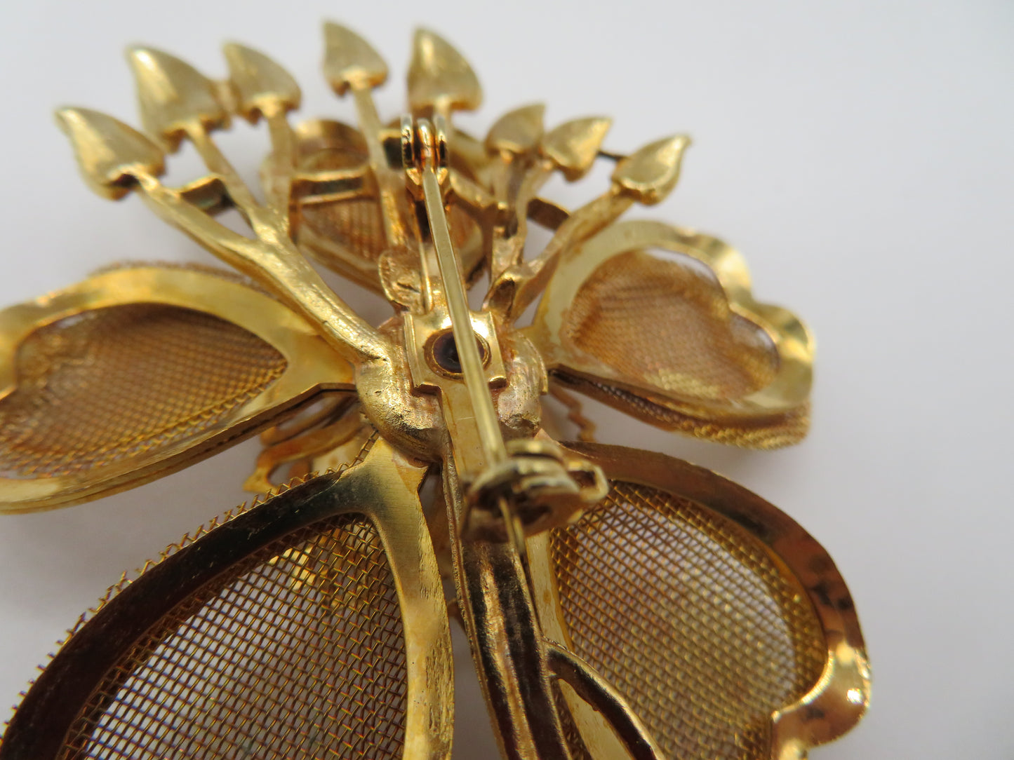 Vintage Midcentury Gold Pearl Flower Brooch