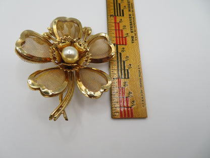 Vintage Midcentury Gold Pearl Flower Brooch
