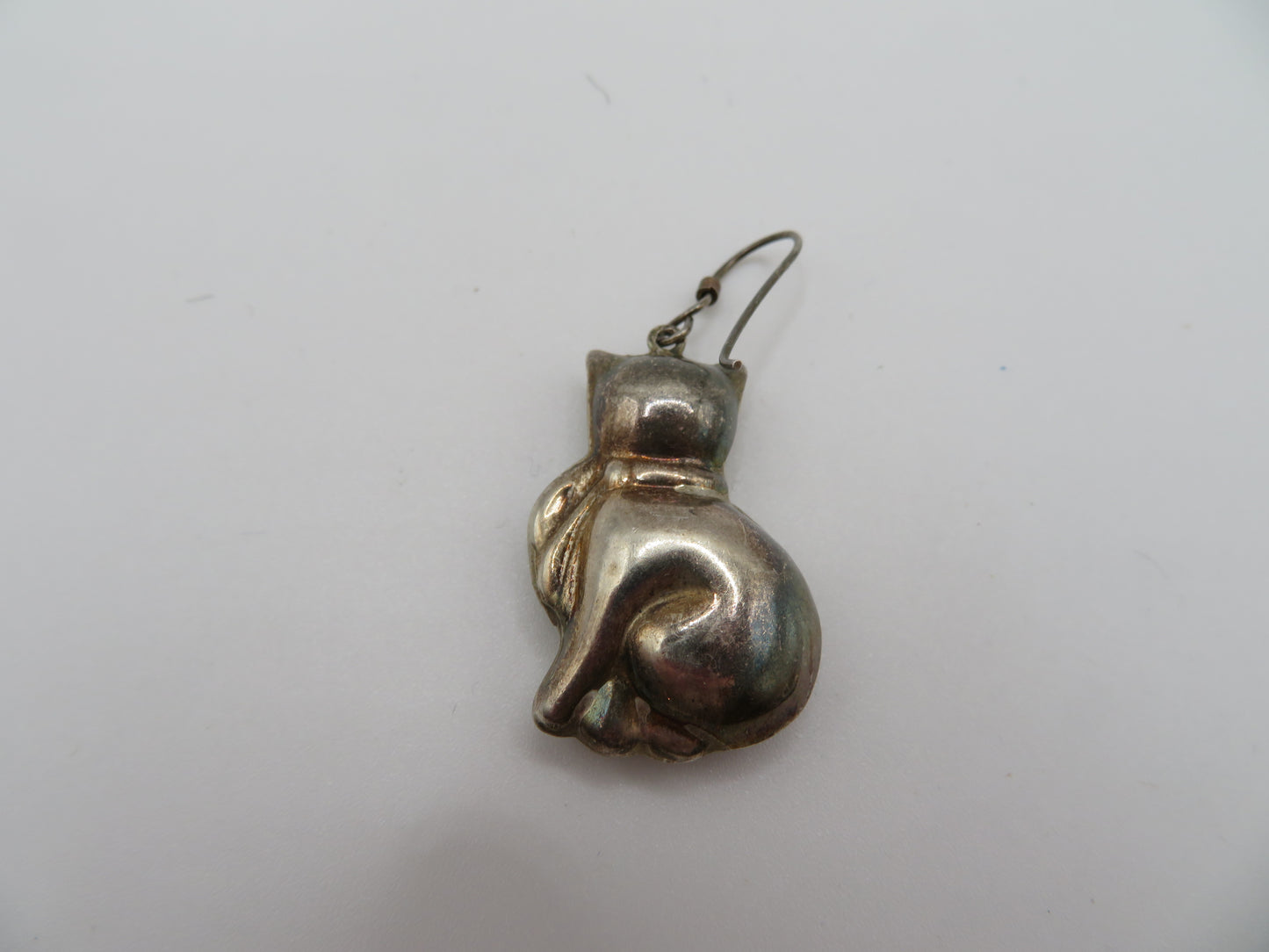Vintage Sterling Silver Single Puffy Cat Earring