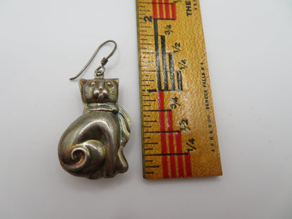 Vintage Sterling Silver Single Puffy Cat Earring
