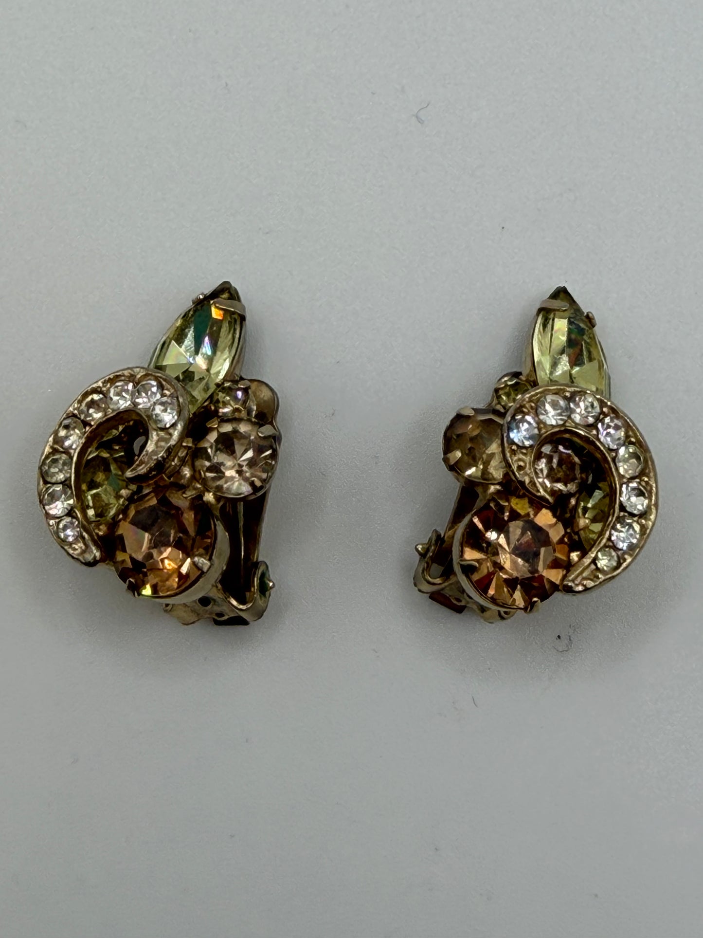 Vintage Weiss Topaz Crystal Retro Clip On Earrings