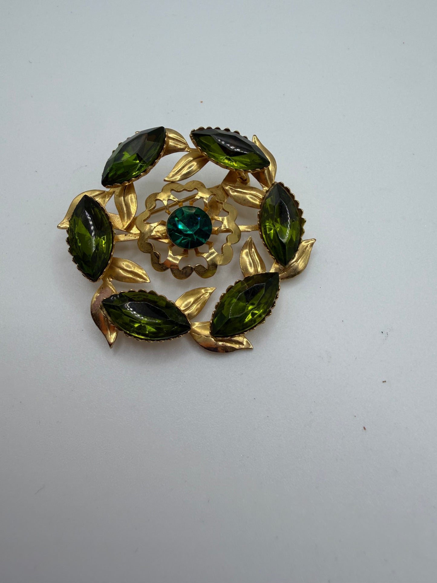 Vintage Olive Marquise Wreath Brooch, 1950s–60s