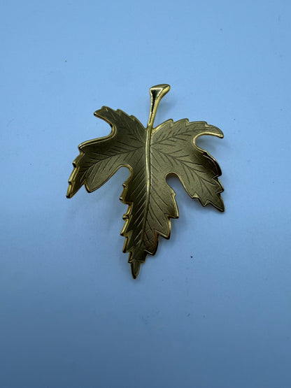 Vintage Textured Gold Maple Leaf Brooch