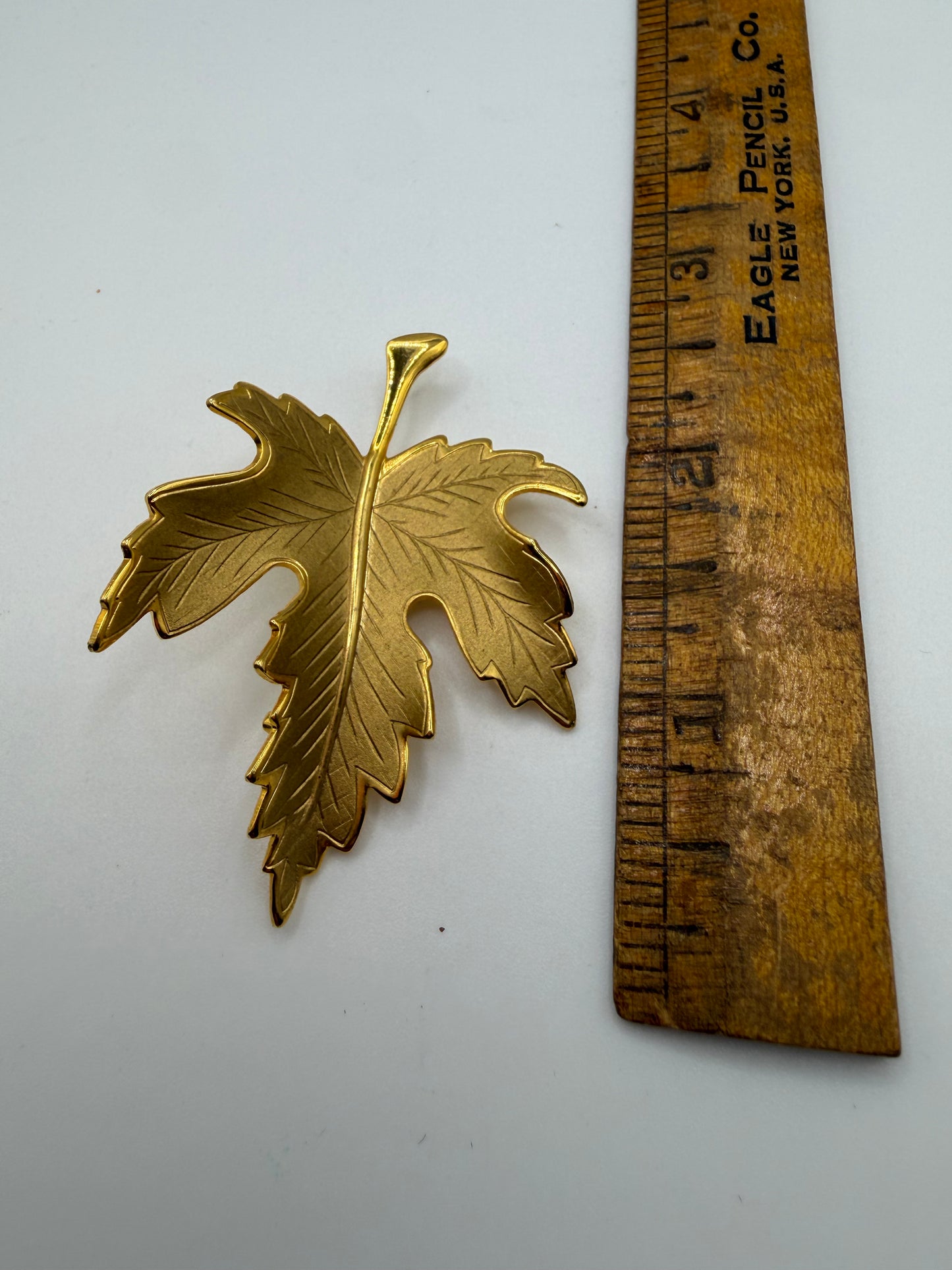 Vintage Textured Gold Maple Leaf Brooch