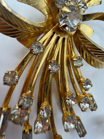 Vintage Sarah Coventry Retro Rhinestone Spray Bow Clip On Earrings