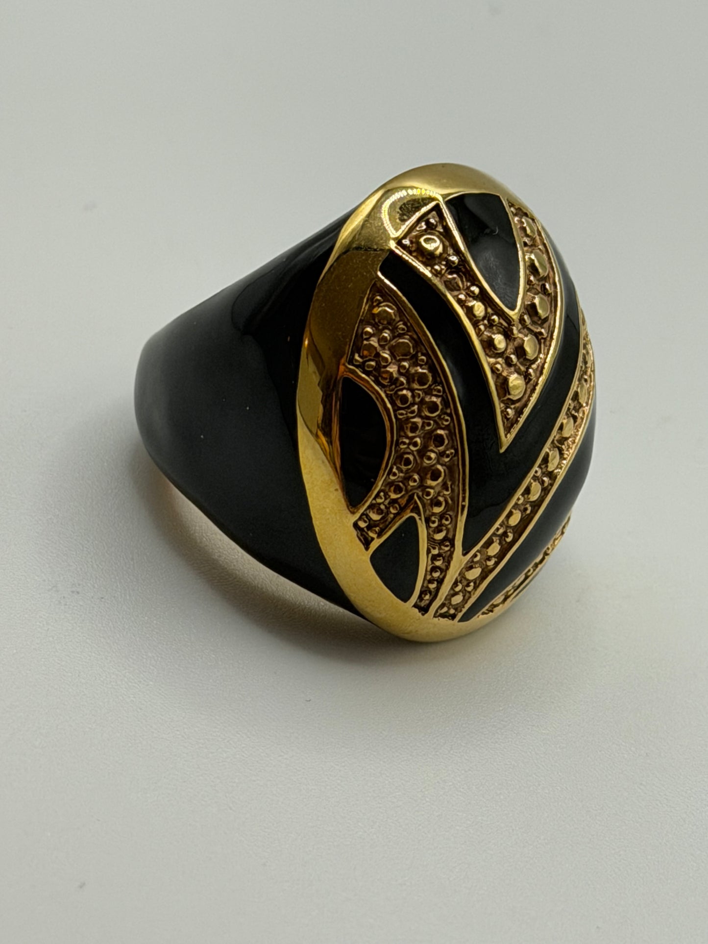 Vintage Chunky Oversized Gold and Black Enamel Dome Ring
